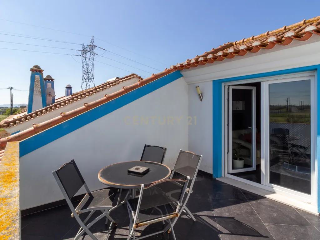 Vende 2 Moradias T2+1 - 19.000M2 de terreno - Moita - Image 25
