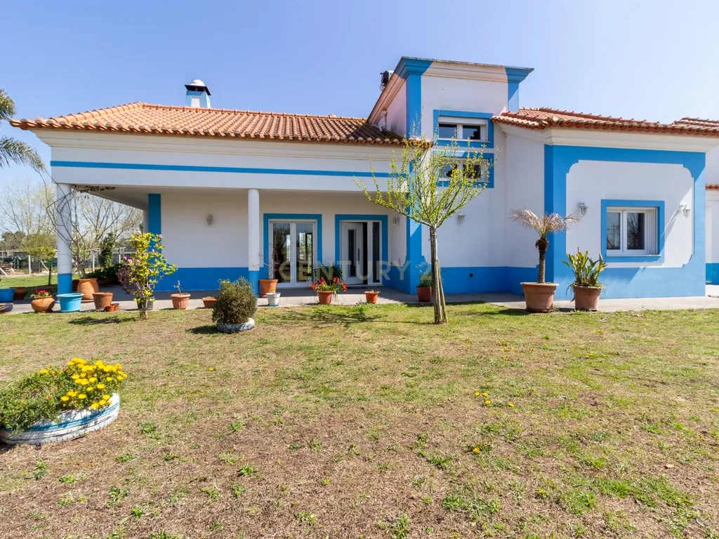 Vende 2 Moradias T2+1 - 19.000M2 de terreno - Moita - Image 2
