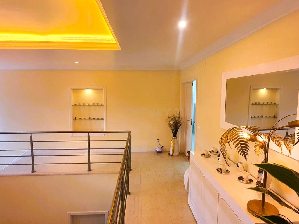 Moradia Premium Isolada situada na avenida da Verdizela ( LUXO ) - Image 10