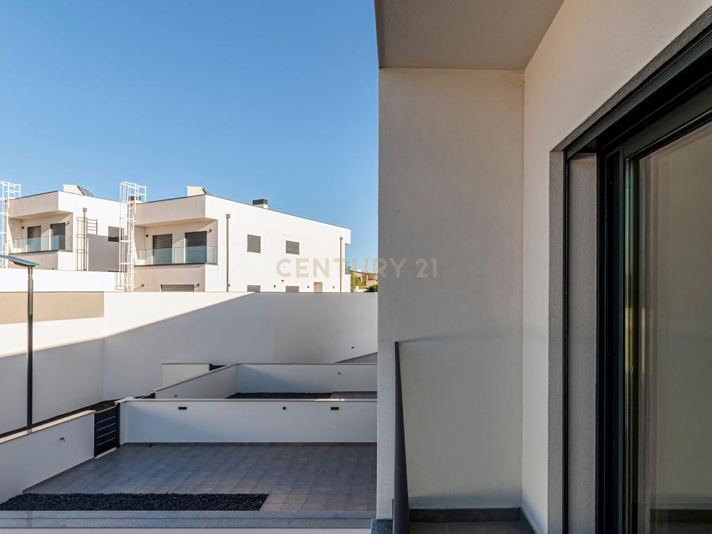 Condomínio Villas Mor || Moradia T3 - Segmento de Luxo || Aveiras de Cima || OBRA NOVA - Image 33