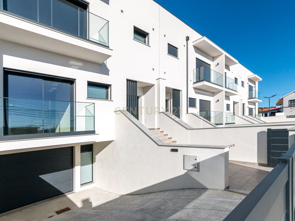 Condomínio Villas Mor || Moradia T3 - Segmento de Luxo || Aveiras de Cima || OBRA NOVA - Image 11
