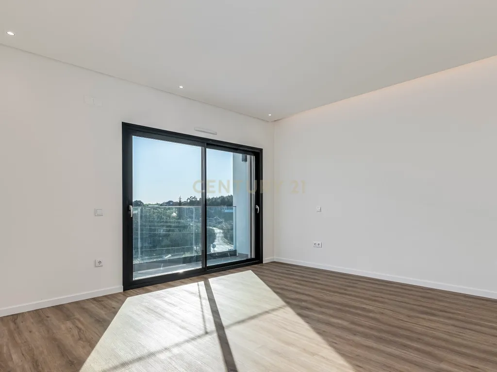 Condomínio Villas Mor || Moradia T3 - Segmento de Luxo || Aveiras de Cima || OBRA NOVA - Image 40