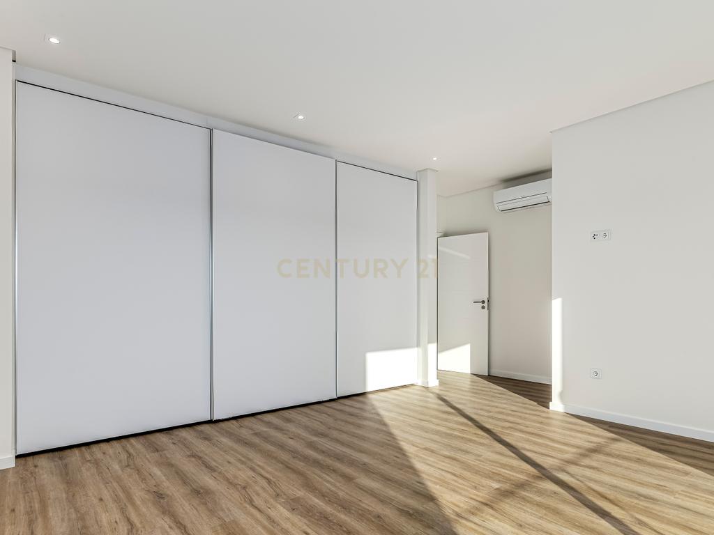 Condomínio Villas Mor || Moradia T3 - Segmento de Luxo || Aveiras de Cima || OBRA NOVA - Image 47
