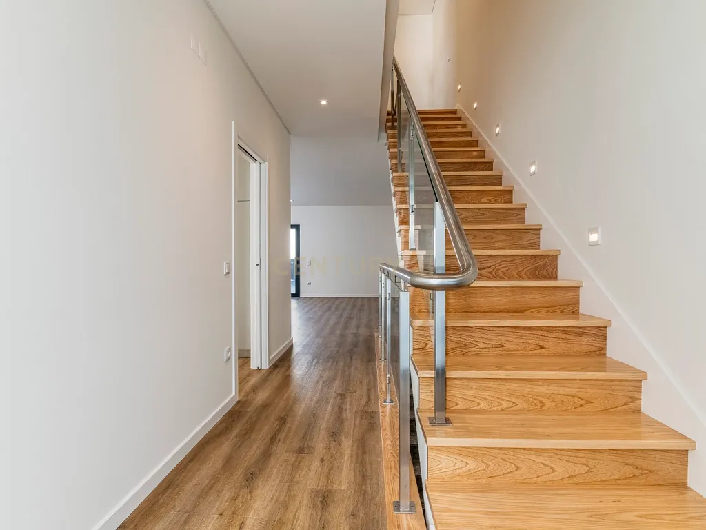 Condomínio Villas Mor || Moradia T3 - Segmento de Luxo || Aveiras de Cima || OBRA NOVA - Image 12