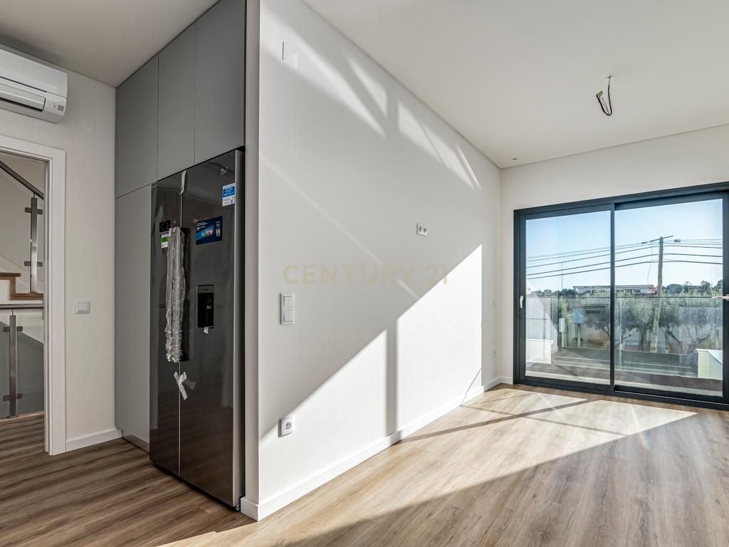 Condomínio Villas Mor || Moradia T3 - Segmento de Luxo || Aveiras de Cima || OBRA NOVA - Image 15