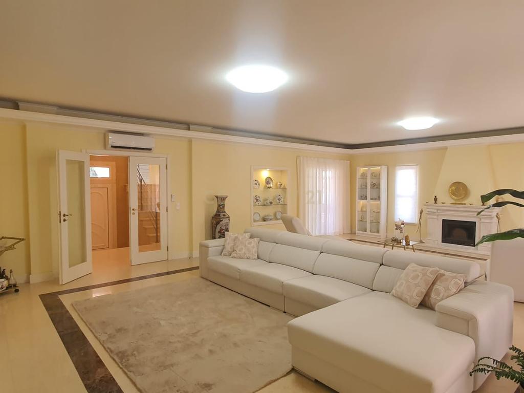 Moradia Premium Isolada situada na avenida da Verdizela ( LUXO ) - Image 6