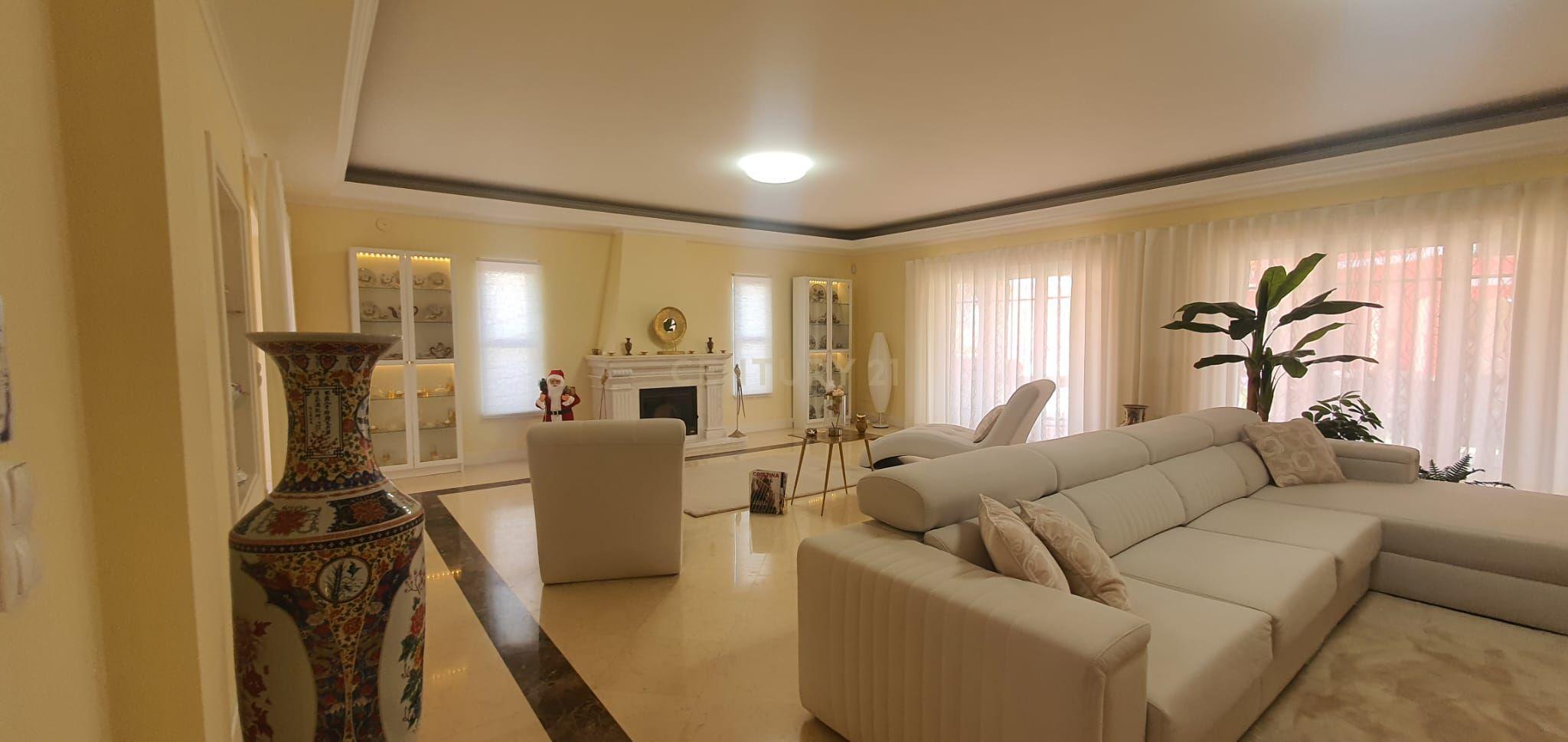 Moradia Premium Isolada situada na avenida da Verdizela ( LUXO ) - Image 4