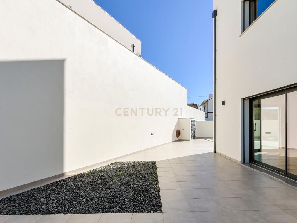 Condomínio Villas Mor || Moradia T4 - Segmento de Luxo || Aveiras de Cima || OBRA NOVA - Image 18