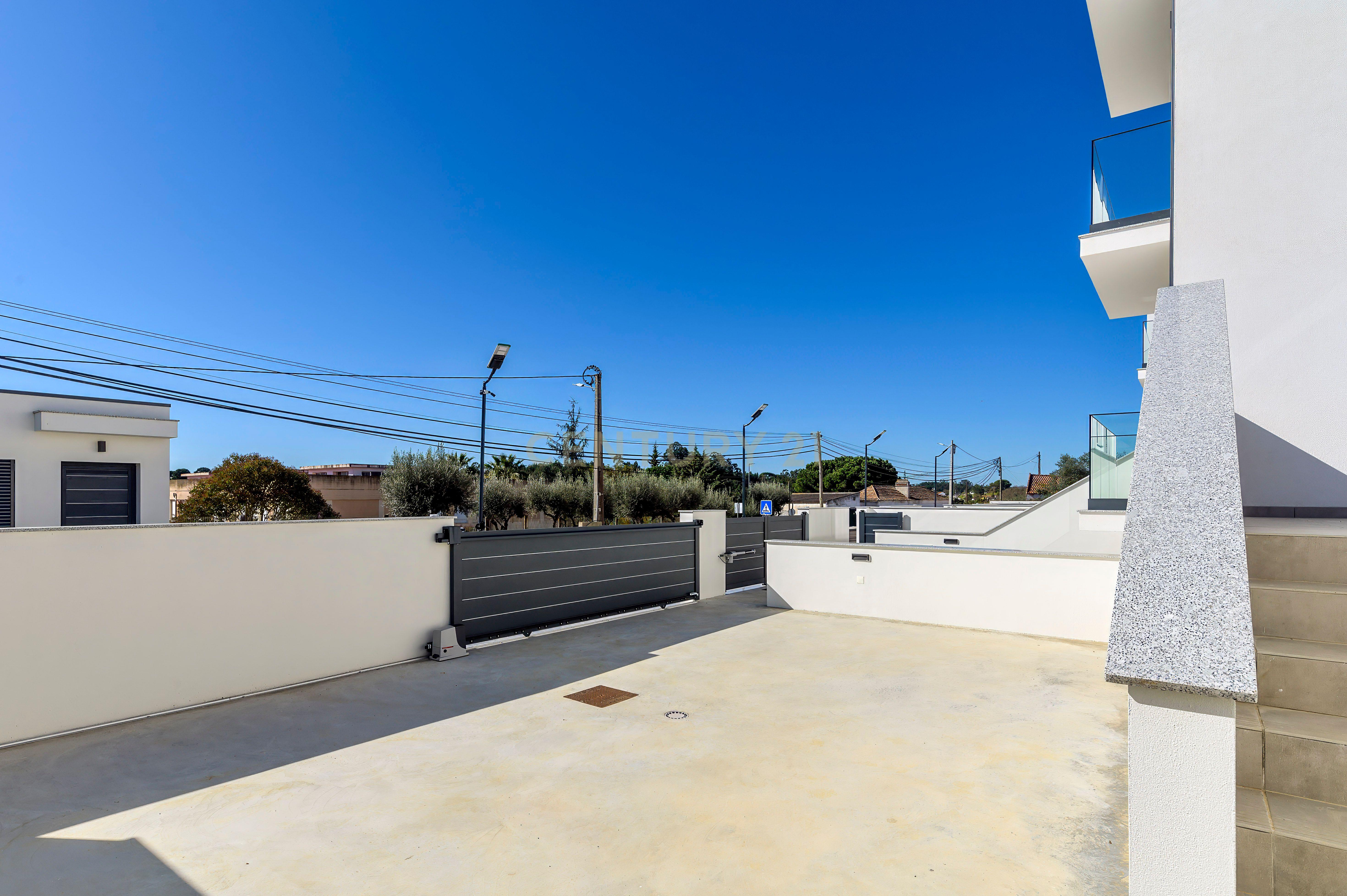 Condomínio Villas Mor || Moradia T4 - Segmento de Luxo || Aveiras de Cima || OBRA NOVA - Image 14