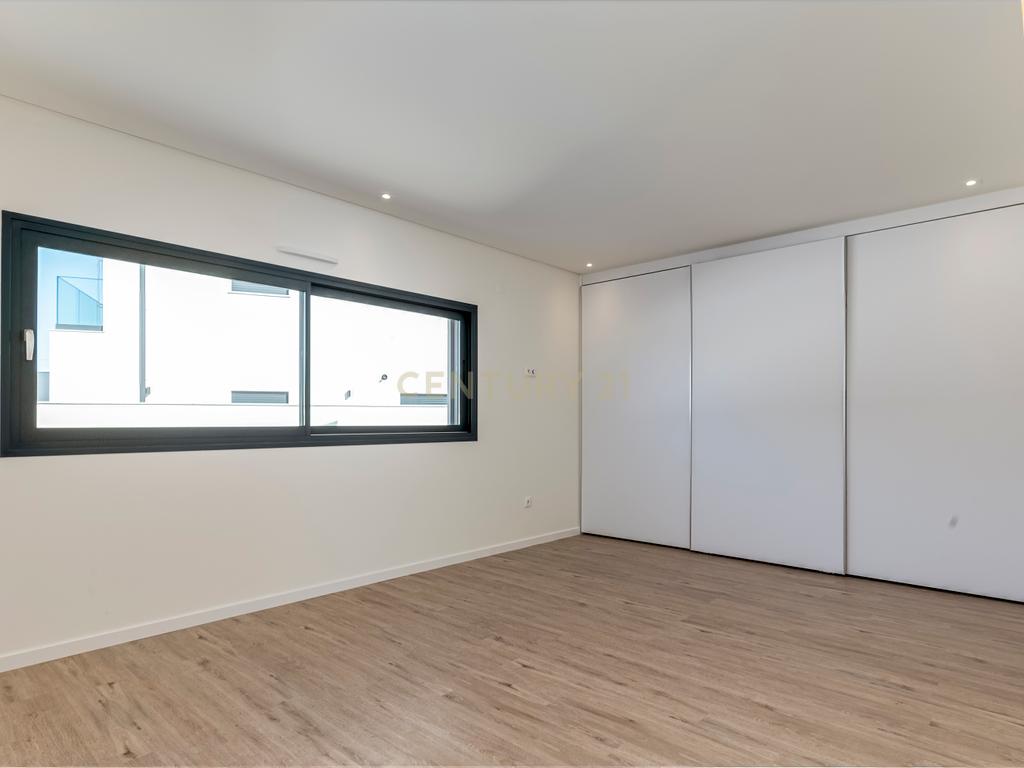 Condomínio Villas Mor || Moradia T4 - Segmento de Luxo || Aveiras de Cima || OBRA NOVA - Image 35