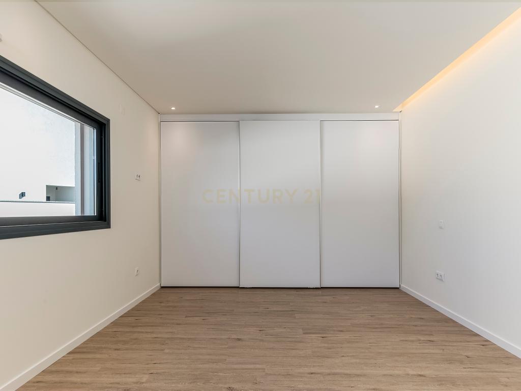 Condomínio Villas Mor || Moradia T4 - Segmento de Luxo || Aveiras de Cima || OBRA NOVA - Image 37