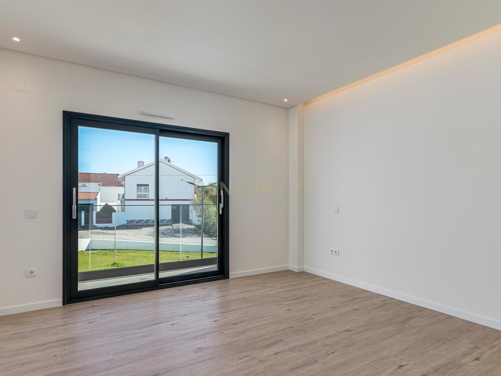 Condomínio Villas Mor || Moradia T4 - Segmento de Luxo || Aveiras de Cima || OBRA NOVA - Image 39