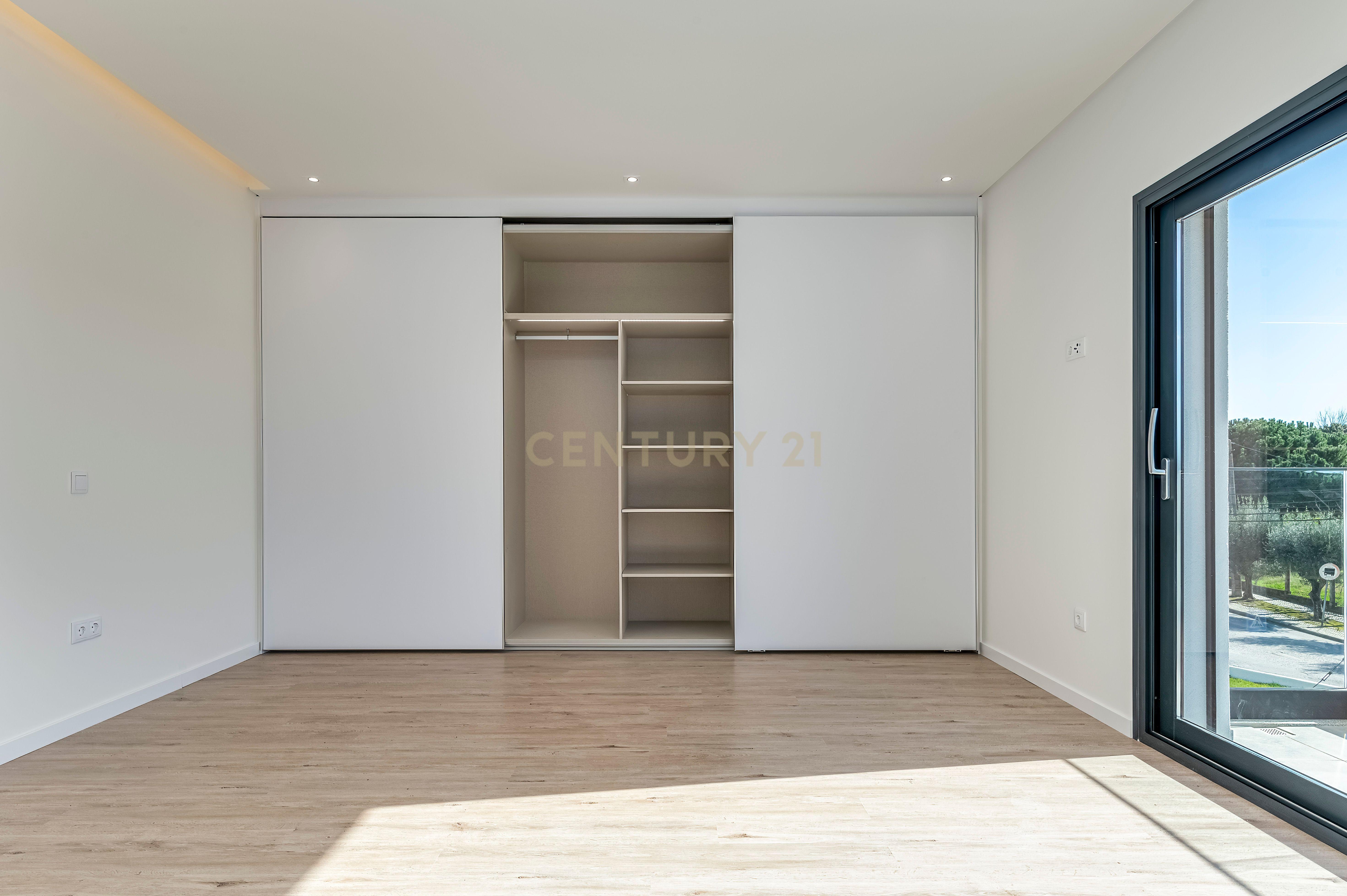 Condomínio Villas Mor || Moradia T4 - Segmento de Luxo || Aveiras de Cima || OBRA NOVA - Image 48