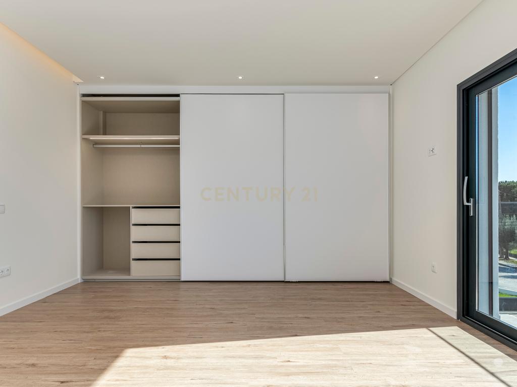 Condomínio Villas Mor || Moradia T4 - Segmento de Luxo || Aveiras de Cima || OBRA NOVA - Image 49