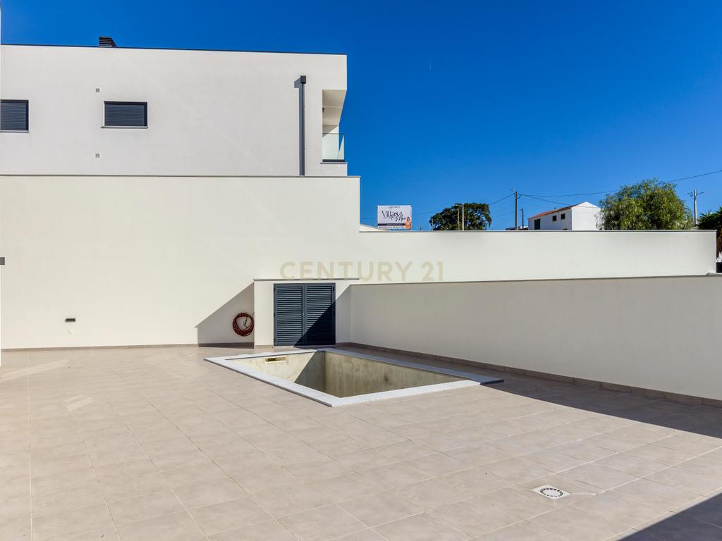 Condomínio Villas Mor || Moradia T4 - Segmento de Luxo || Aveiras de Cima || OBRA NOVA - Image 5
