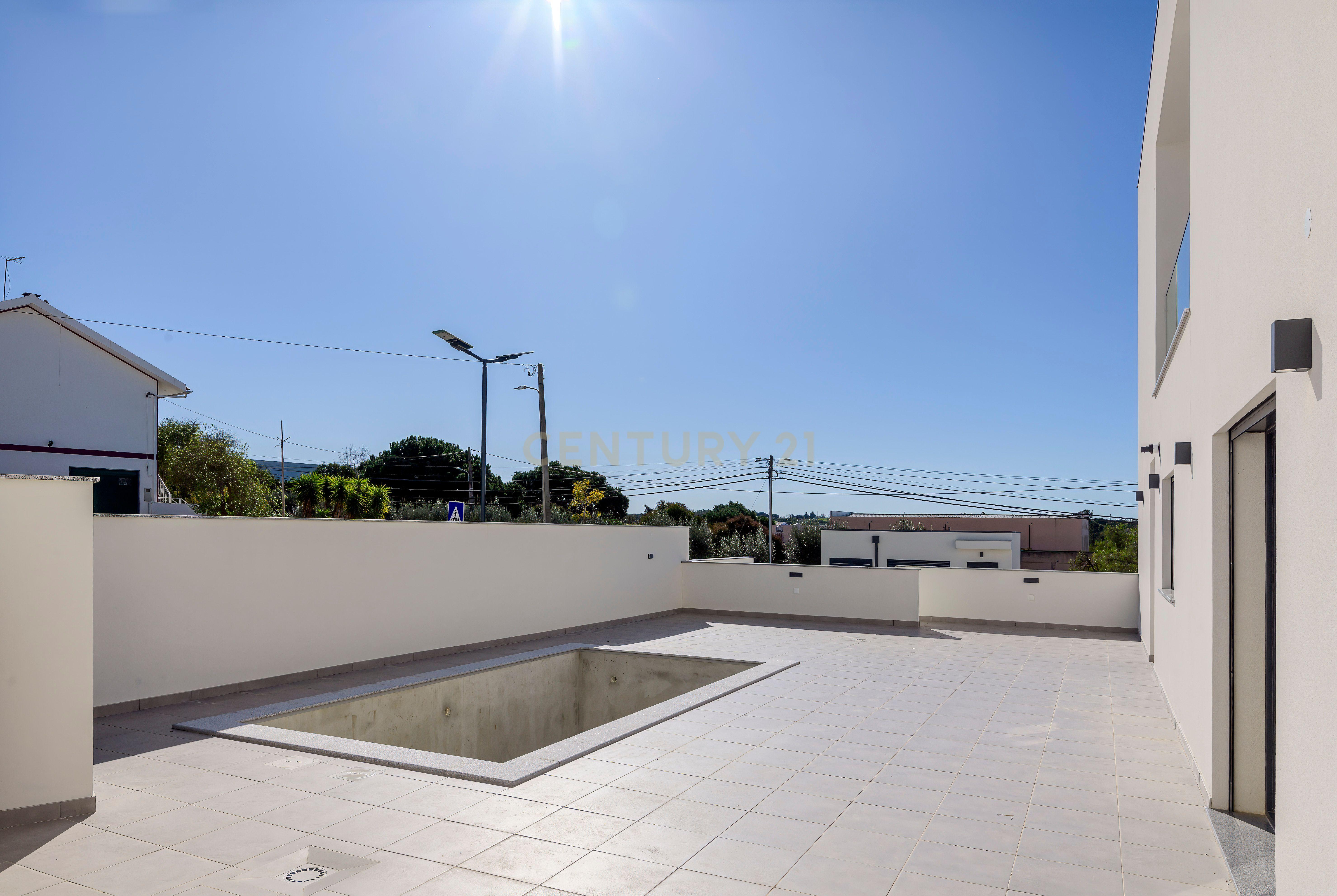 Condomínio Villas Mor || Moradia T4 - Segmento de Luxo || Aveiras de Cima || OBRA NOVA - Image 11