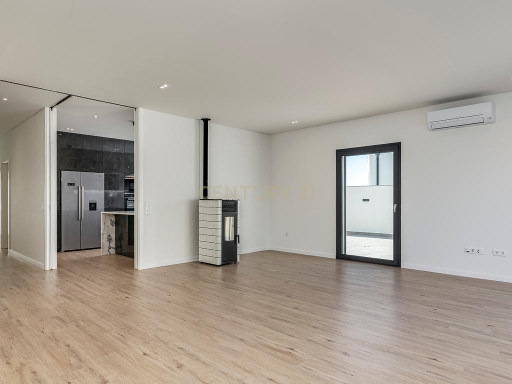 Condomínio Villas Mor || Moradia T4 - Segmento de Luxo || Aveiras de Cima || OBRA NOVA - Image 17