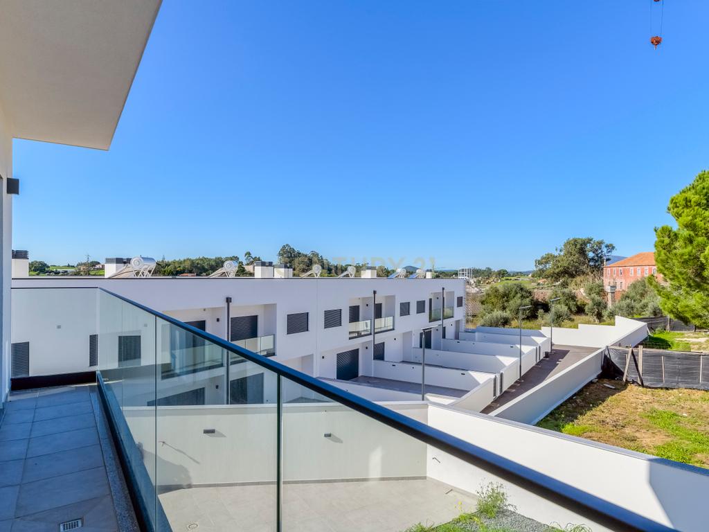 Condomínio Villas Mor || Moradia T4 - Segmento de Luxo || Aveiras de Cima || OBRA NOVA - Image 33