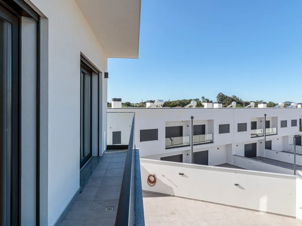 Condomínio Villas Mor || Moradia T4 - Segmento de Luxo || Aveiras de Cima || OBRA NOVA - Image 36