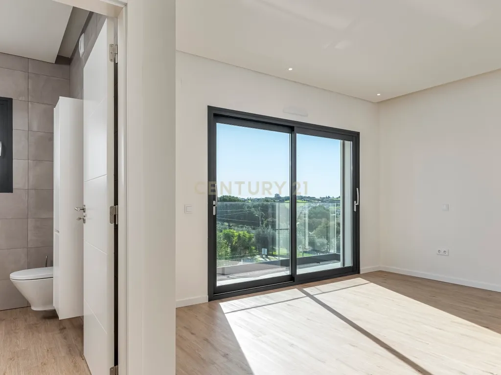 Condomínio Villas Mor || Moradia T4 - Segmento de Luxo || Aveiras de Cima || OBRA NOVA - Image 41