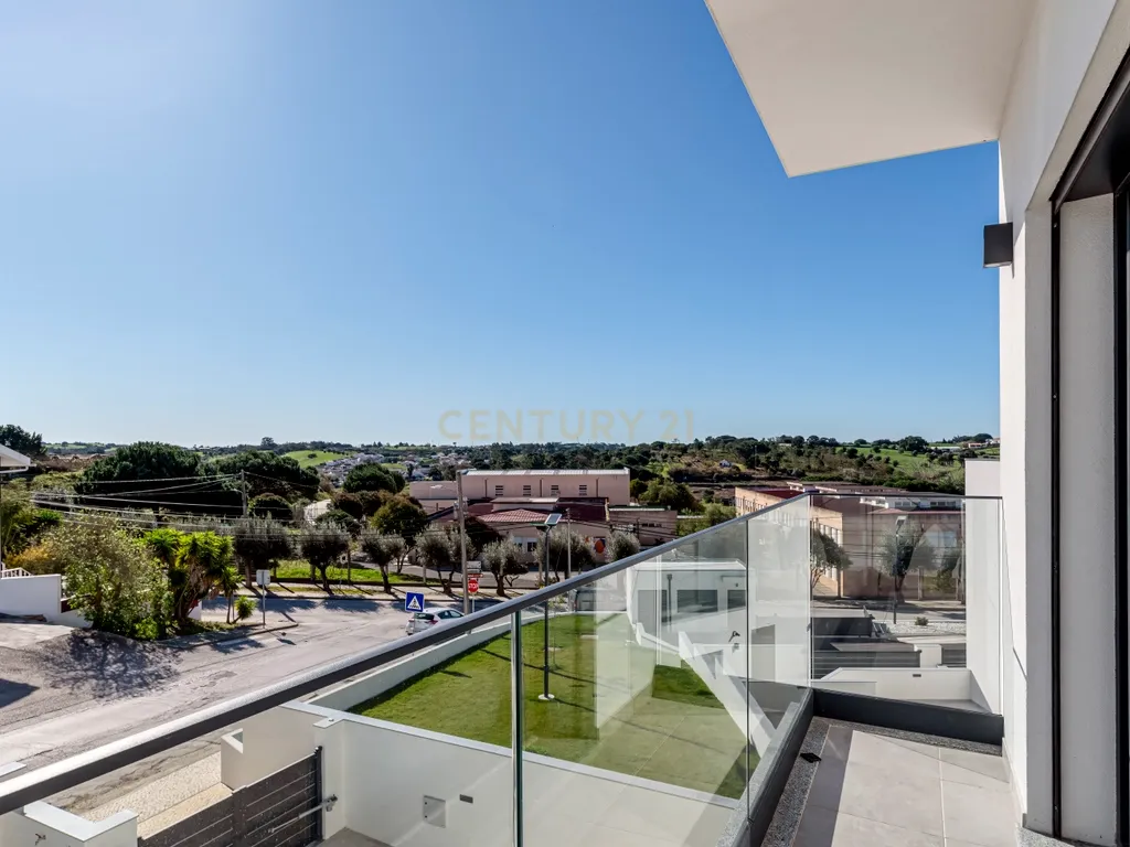 Condomínio Villas Mor || Moradia T4 - Segmento de Luxo || Aveiras de Cima || OBRA NOVA - Image 48