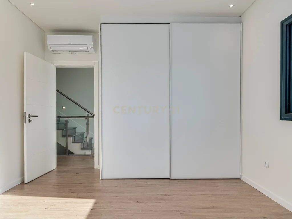 Condomínio Villas Mor || Moradia T4 - Segmento de Luxo || Aveiras de Cima || OBRA NOVA - Image 12