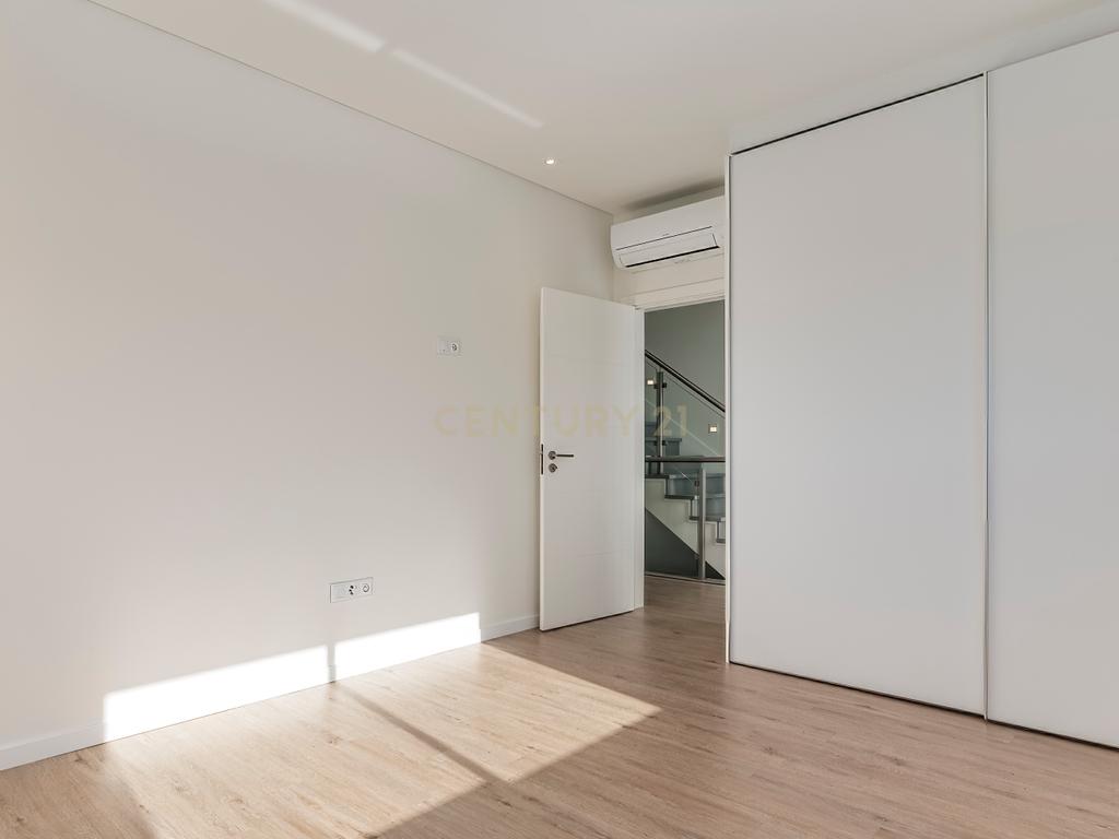Condomínio Villas Mor || Moradia T4 - Segmento de Luxo || Aveiras de Cima || OBRA NOVA - Image 13
