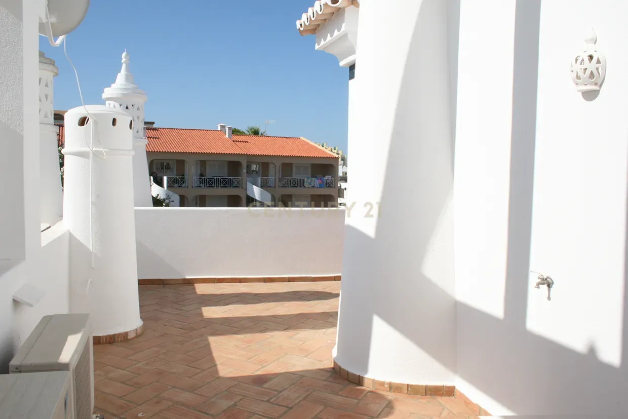 Arrendamento Moradia T3 Vilamoura - Image 9