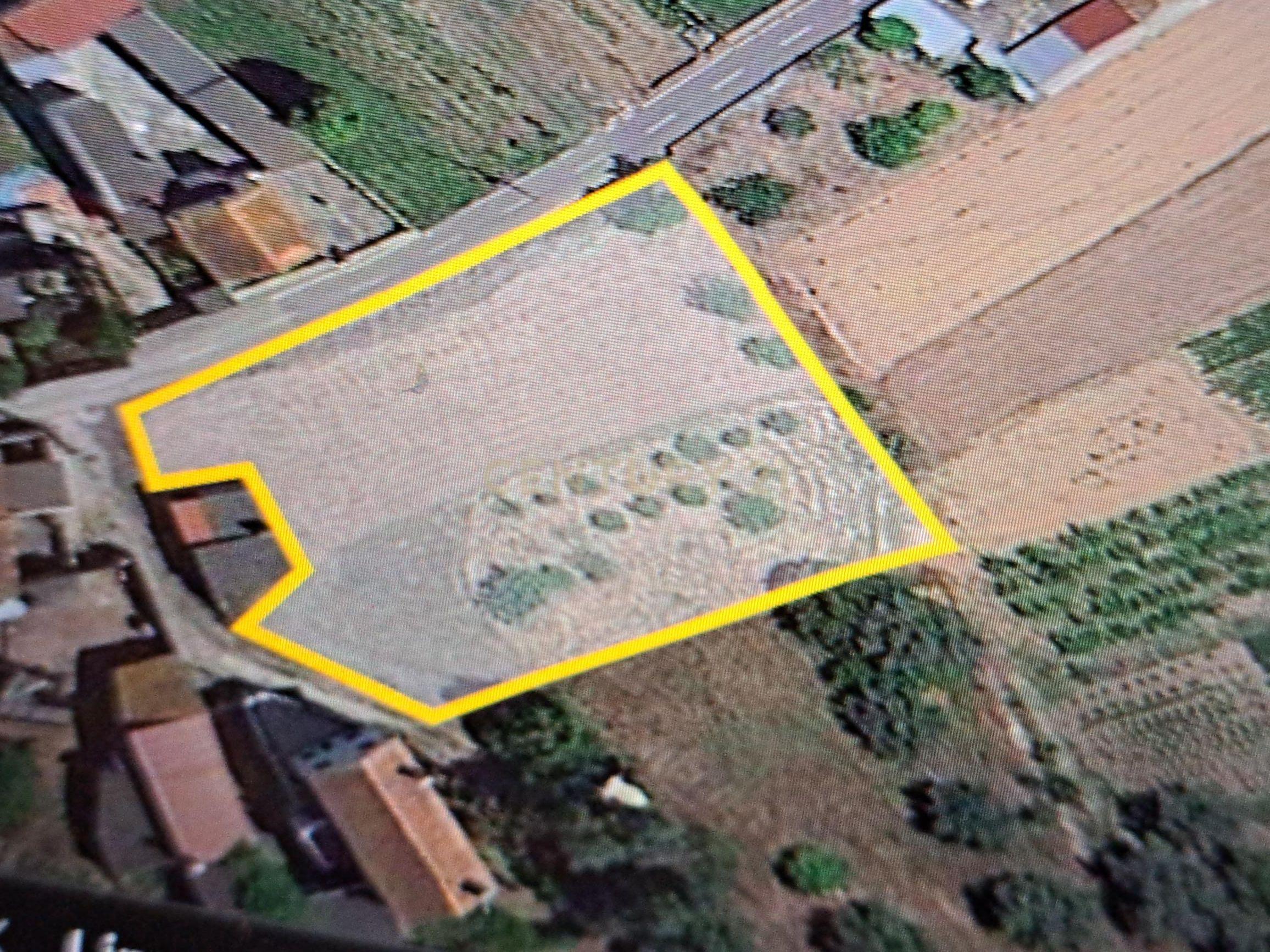 Terreno plano com duas frentes para construção com área total de 2300m2 junto da Figueira da Foz - Image 6