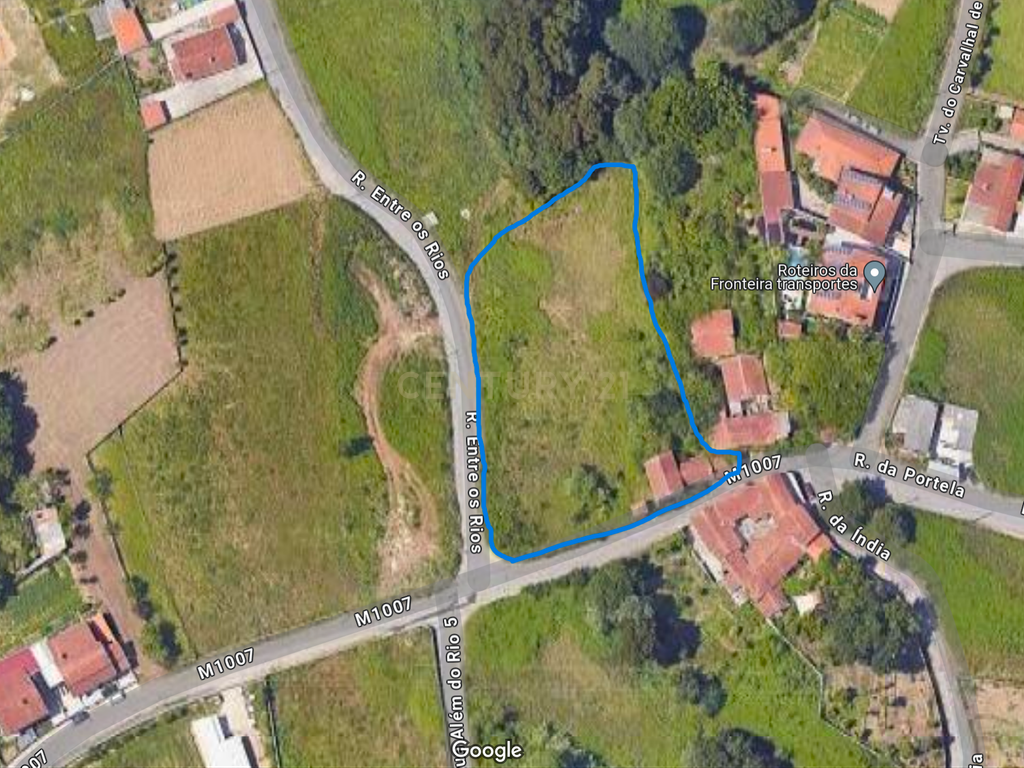 Moradia para remodelação e Terreno | Anta, Espinho - Image 21
