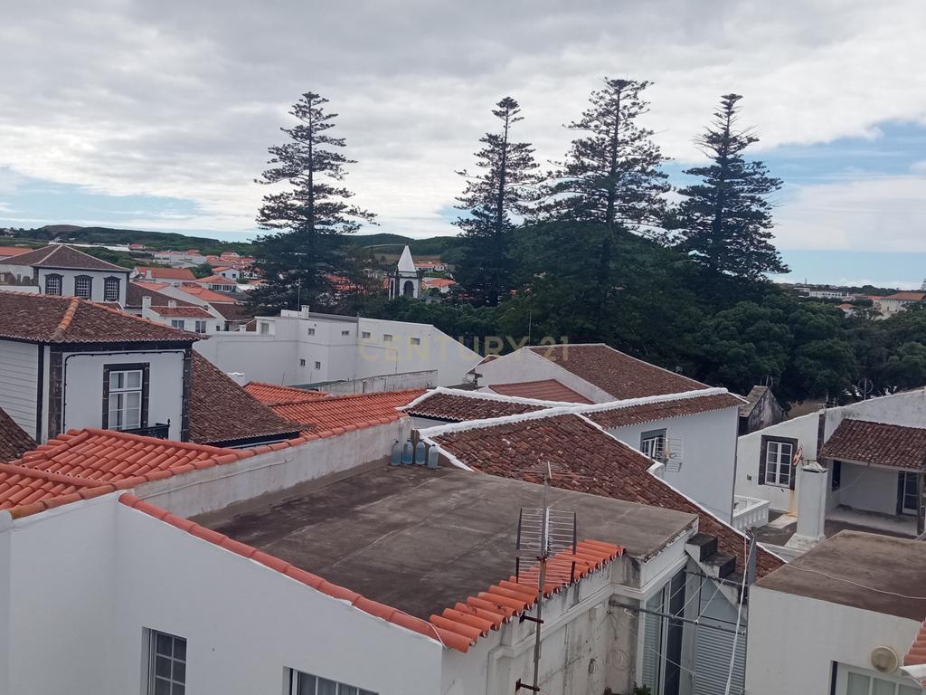 Moradia no Centro de Santa Cruz da Graciosa - Image 5