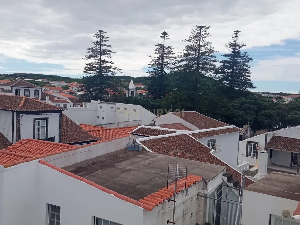 Moradia no Centro de Santa Cruz da Graciosa - Image 5