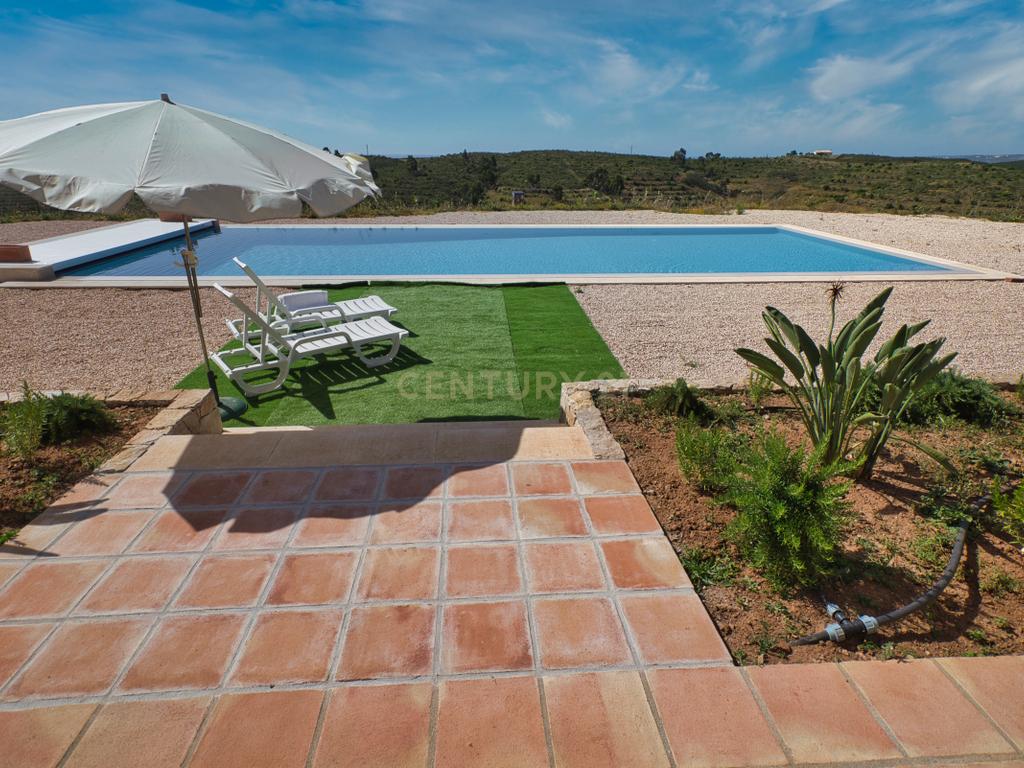 Herdade de 271 Hectares no Barlavento Algarvio, com moradia + 4 estudios, piscina, 9 barragens, 3 estufas. - Image 6