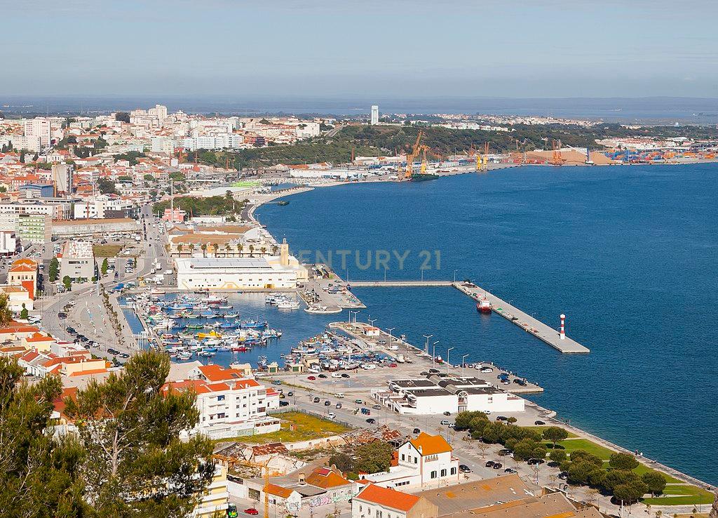 MORADIA EM SETÚBAL - Image 17