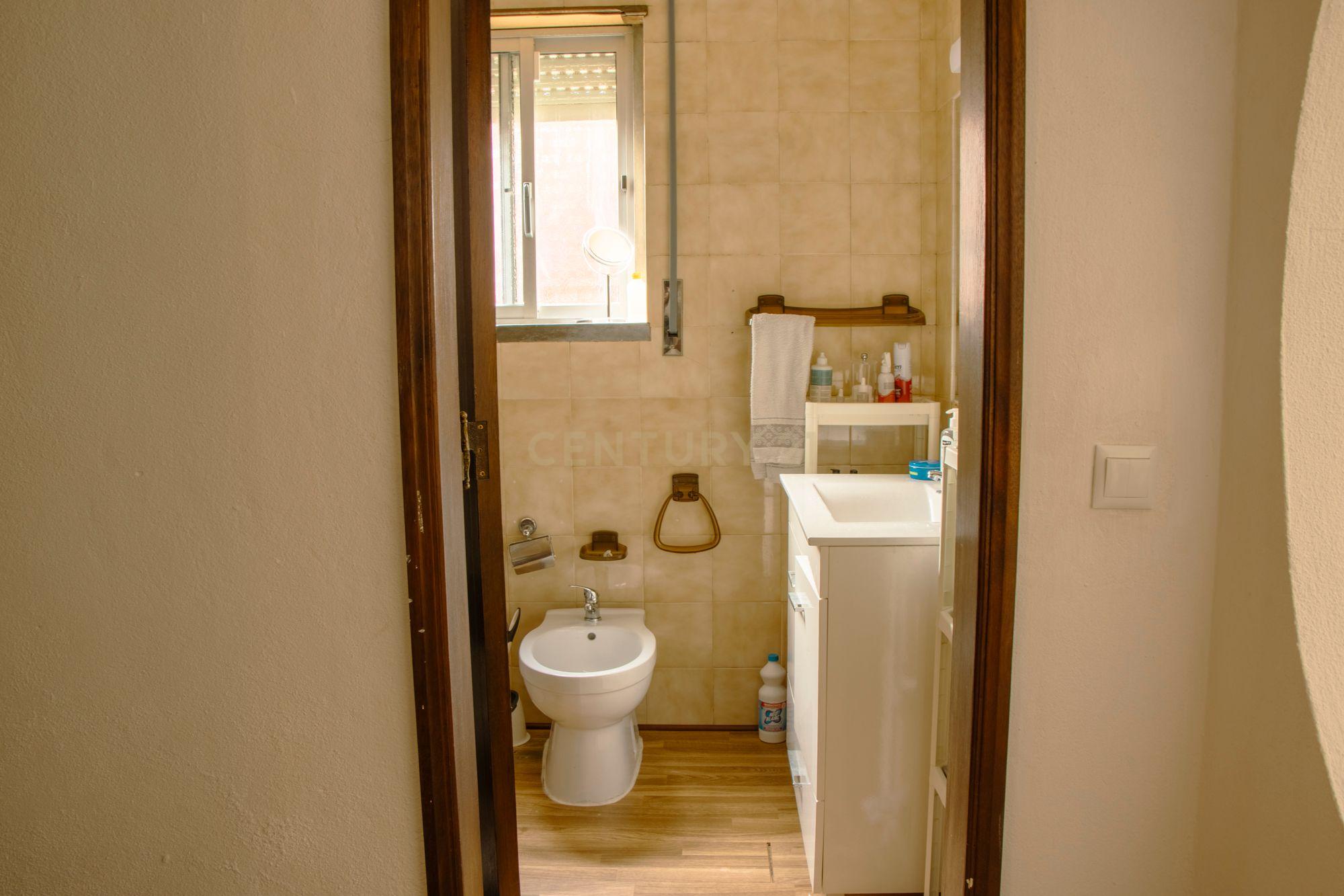 Moradia T4 +1 Isolada Varzea Sintra - Image 2