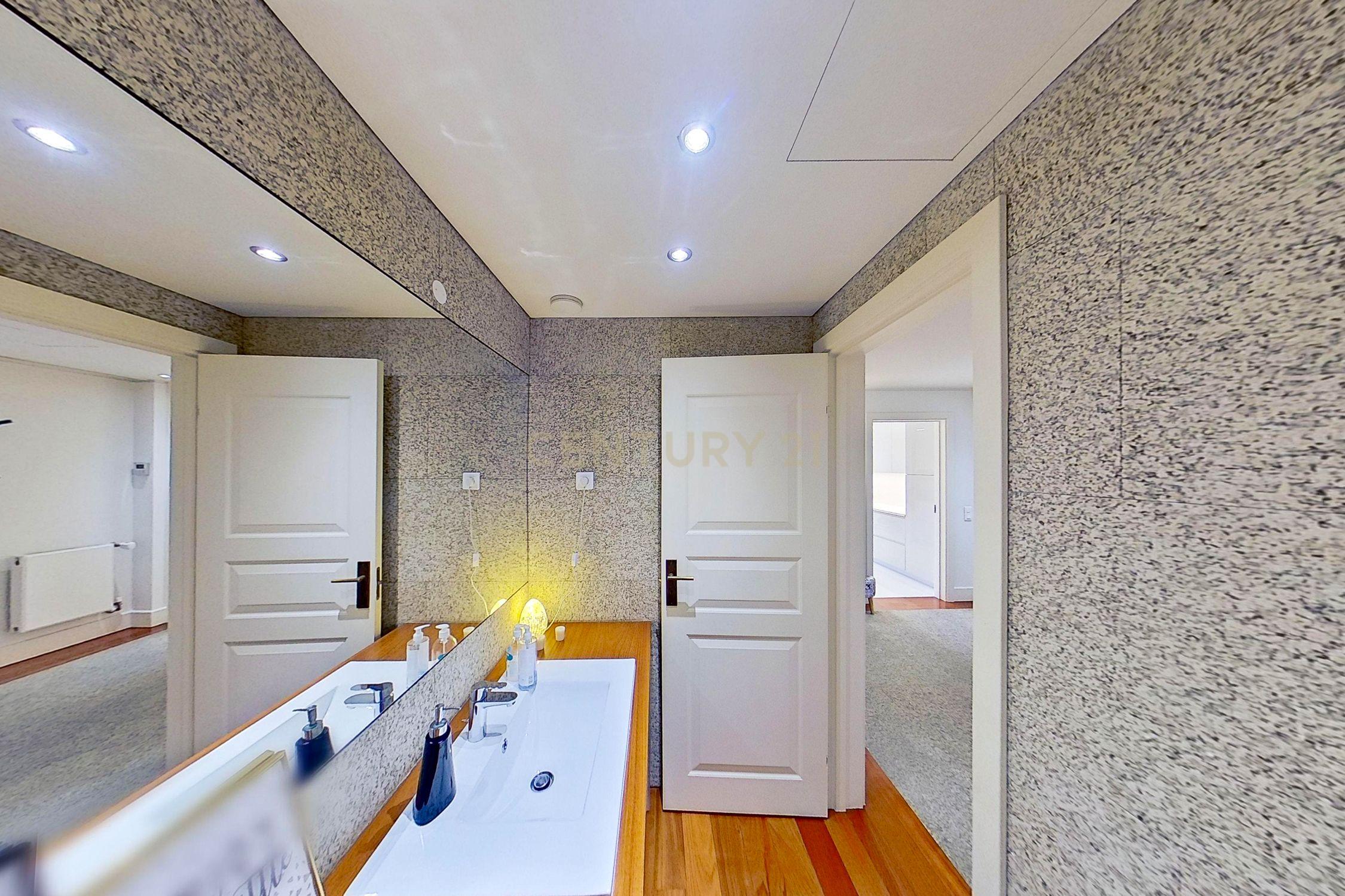 Apartamento T3 com terraço e jardim no Paço da Boa Nova - Image 45