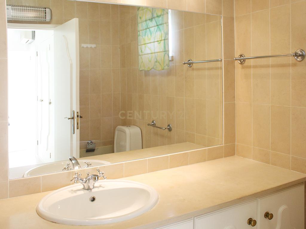 Arrendamento  Moradia T3  Vilamoura - Image 10