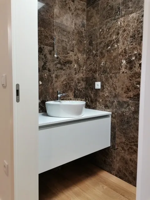 MORADIA DE LUXO V4 EM CONSTRUÇÃO - PRAIA DE MADALENA - Image 25
