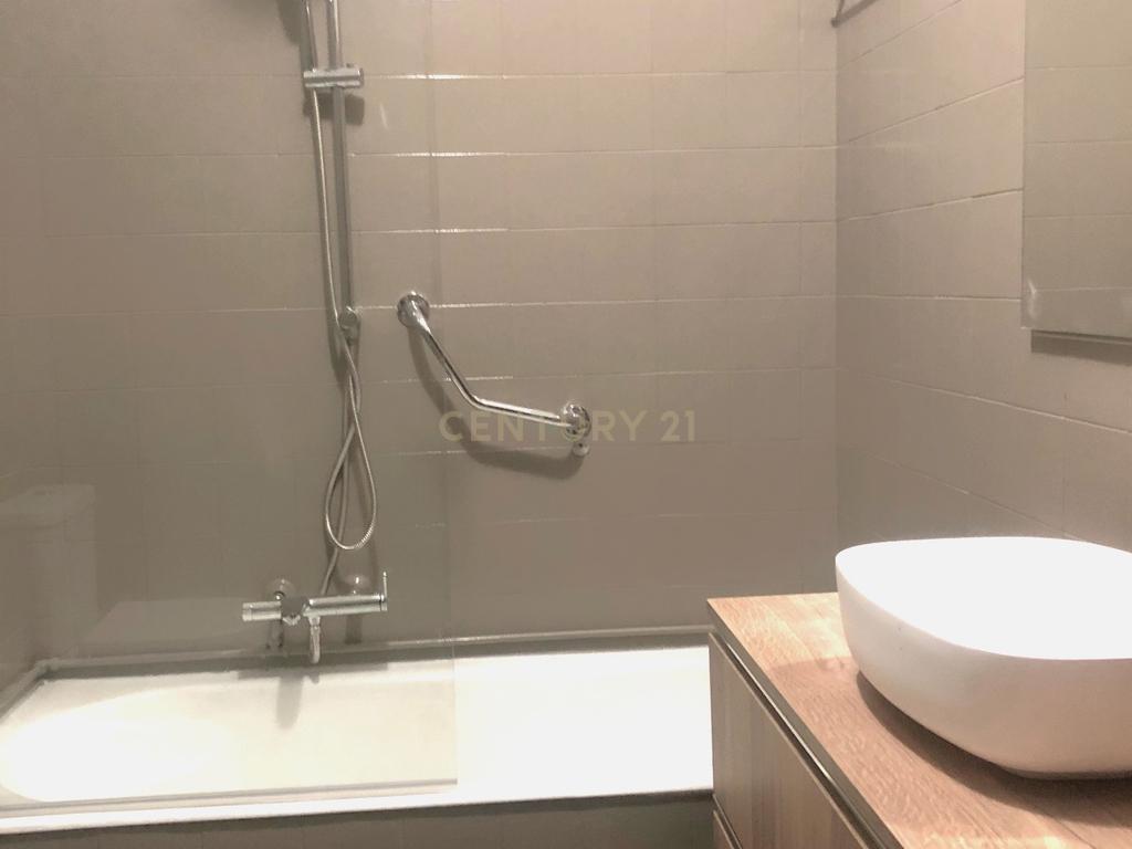 Apartamento T4 na Av. Vasco da Gama, Pinheiro Manso - Image 9