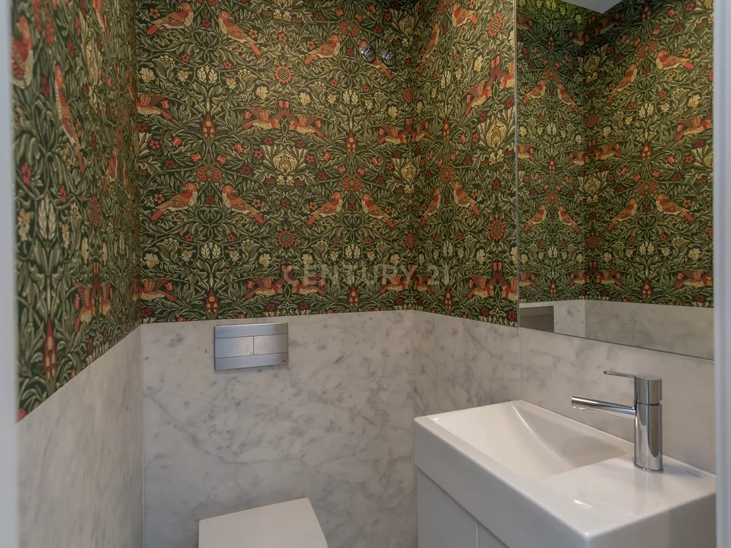 Apartamento T2 Centro Cascais com piscina e jardim privativos - Image 27