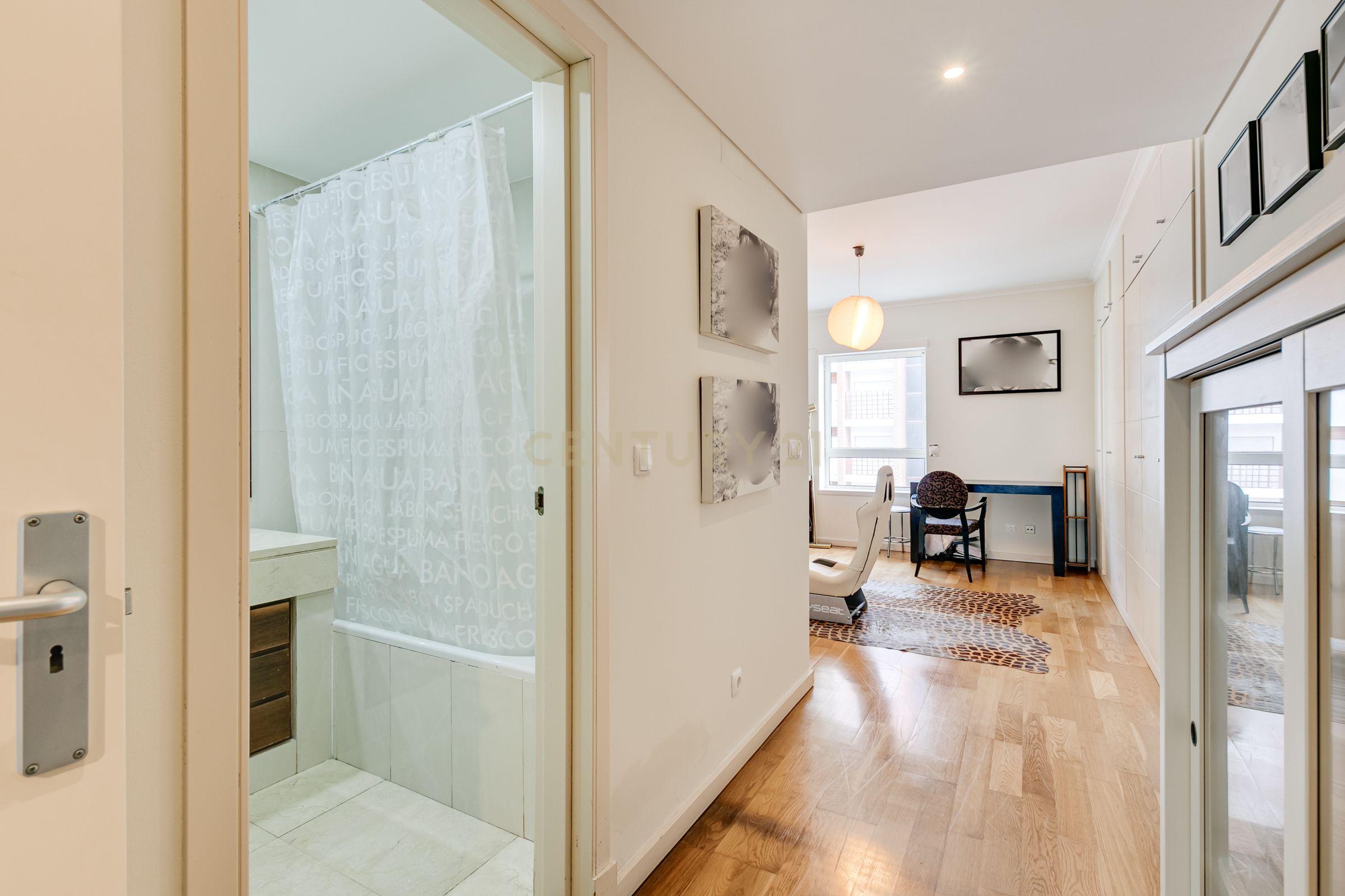 Apartamento T5 em Benfica – 240m² | Junto ao Estádio do Benfica - Image 19