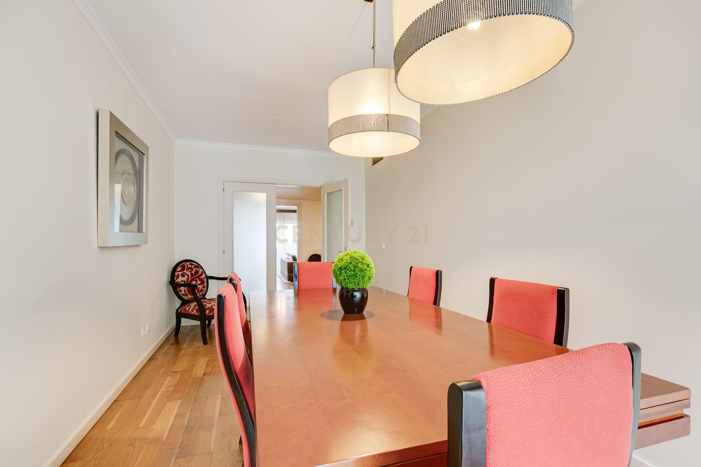 Apartamento T5 em Benfica – 240m² | Junto ao Estádio do Benfica - Image 8