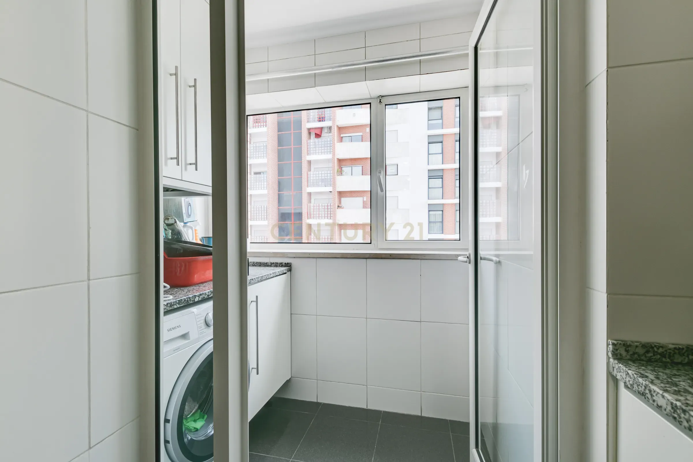 Apartamento T5 em Benfica – 240m² | Junto ao Estádio do Benfica - Image 6