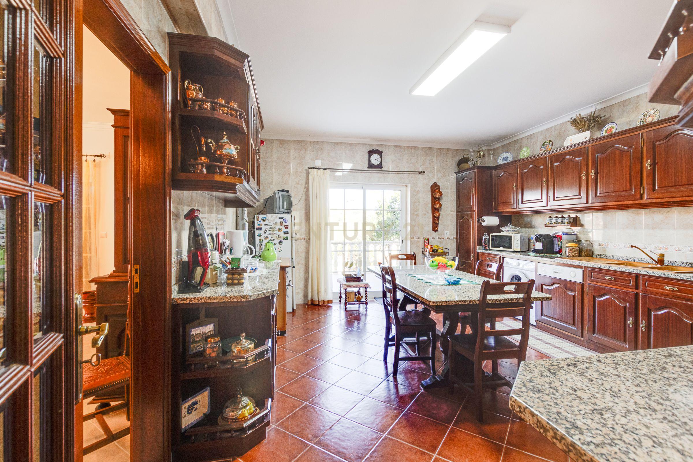 Moradia T4 - Image 29