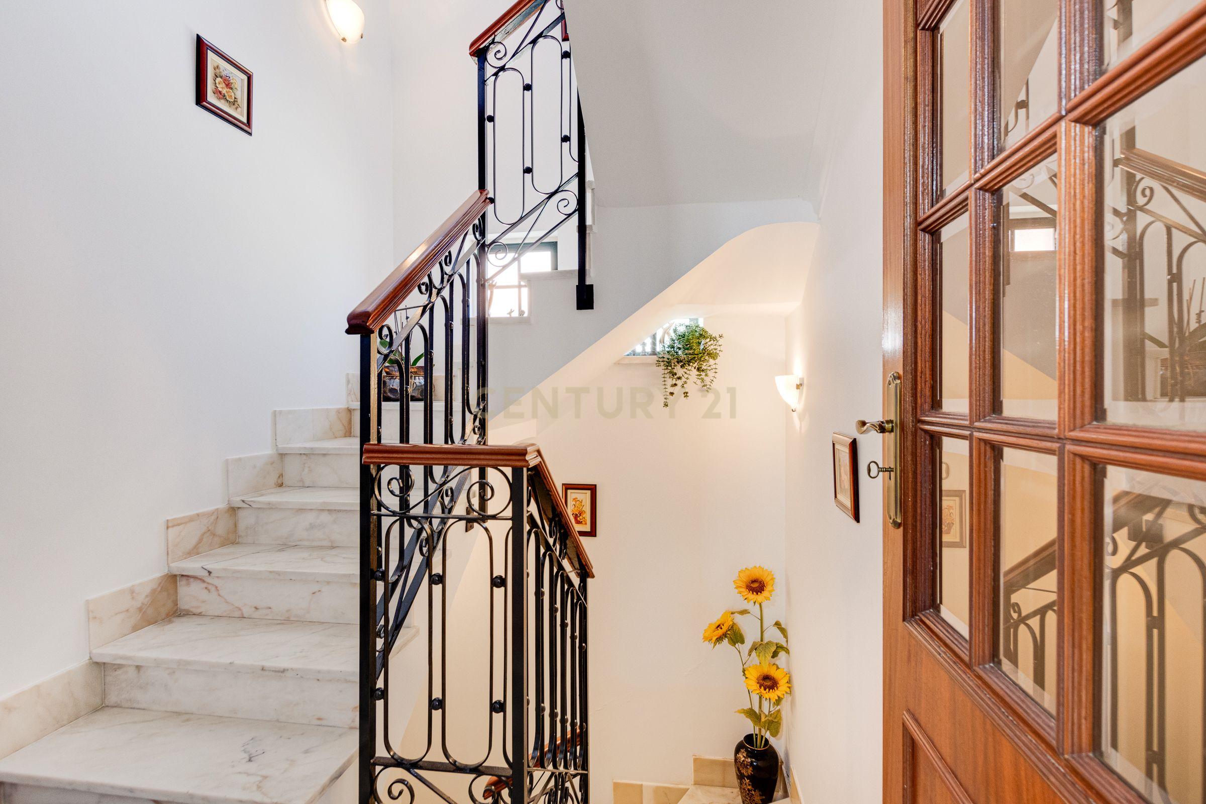 Moradia T4 - Image 24