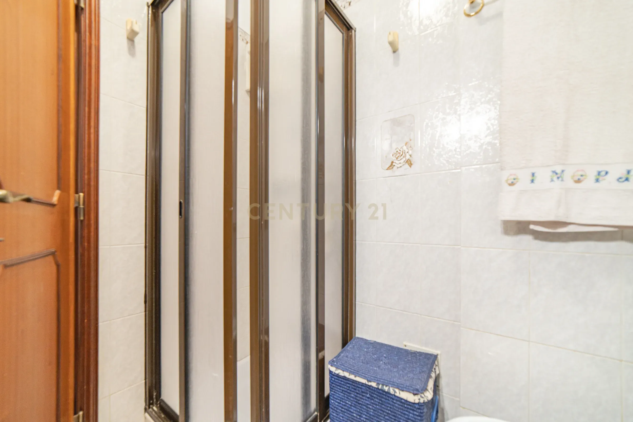 Apartamento T4 Belas - Image 18