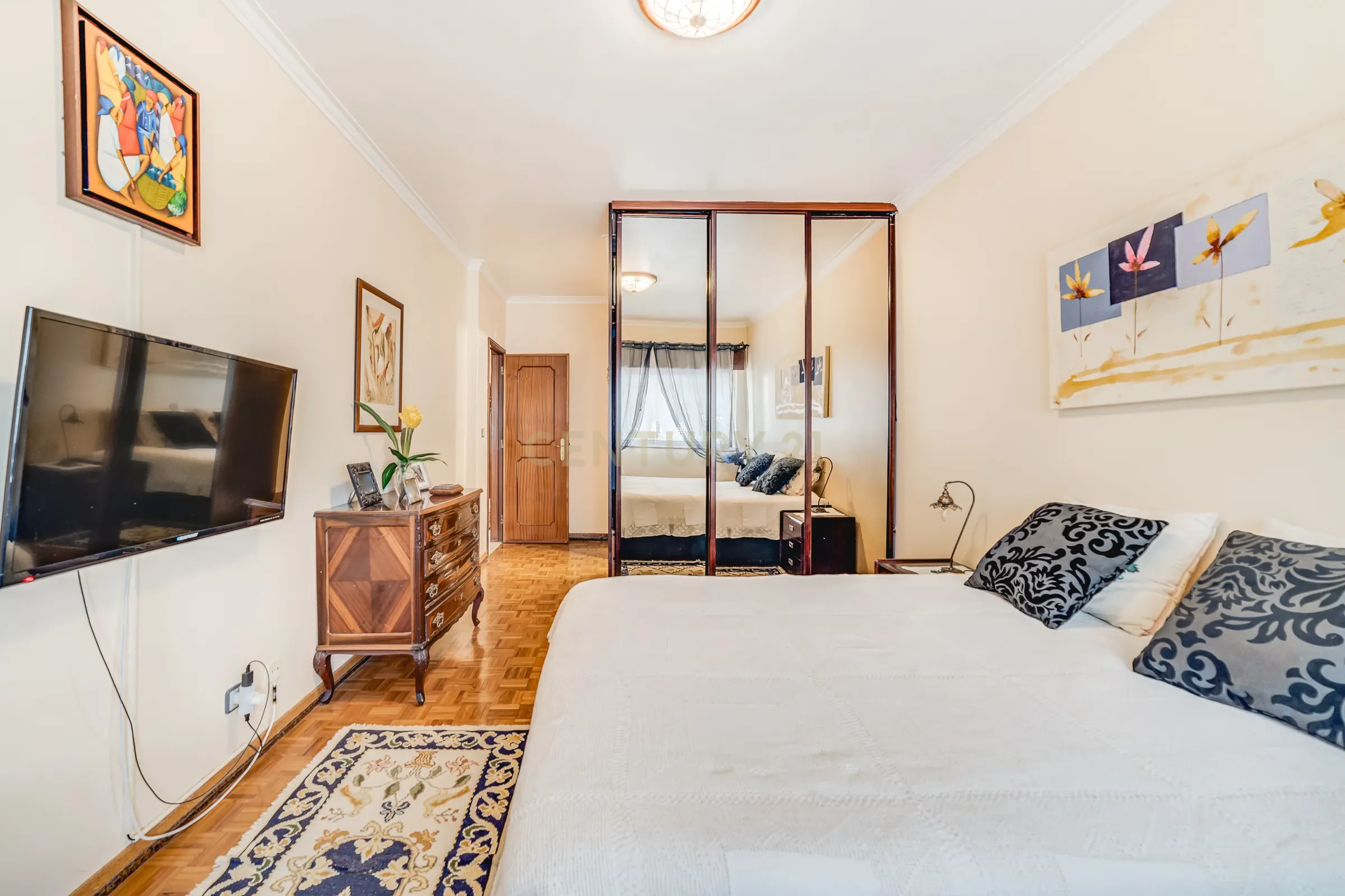 Apartamento T4 Belas - Image 26