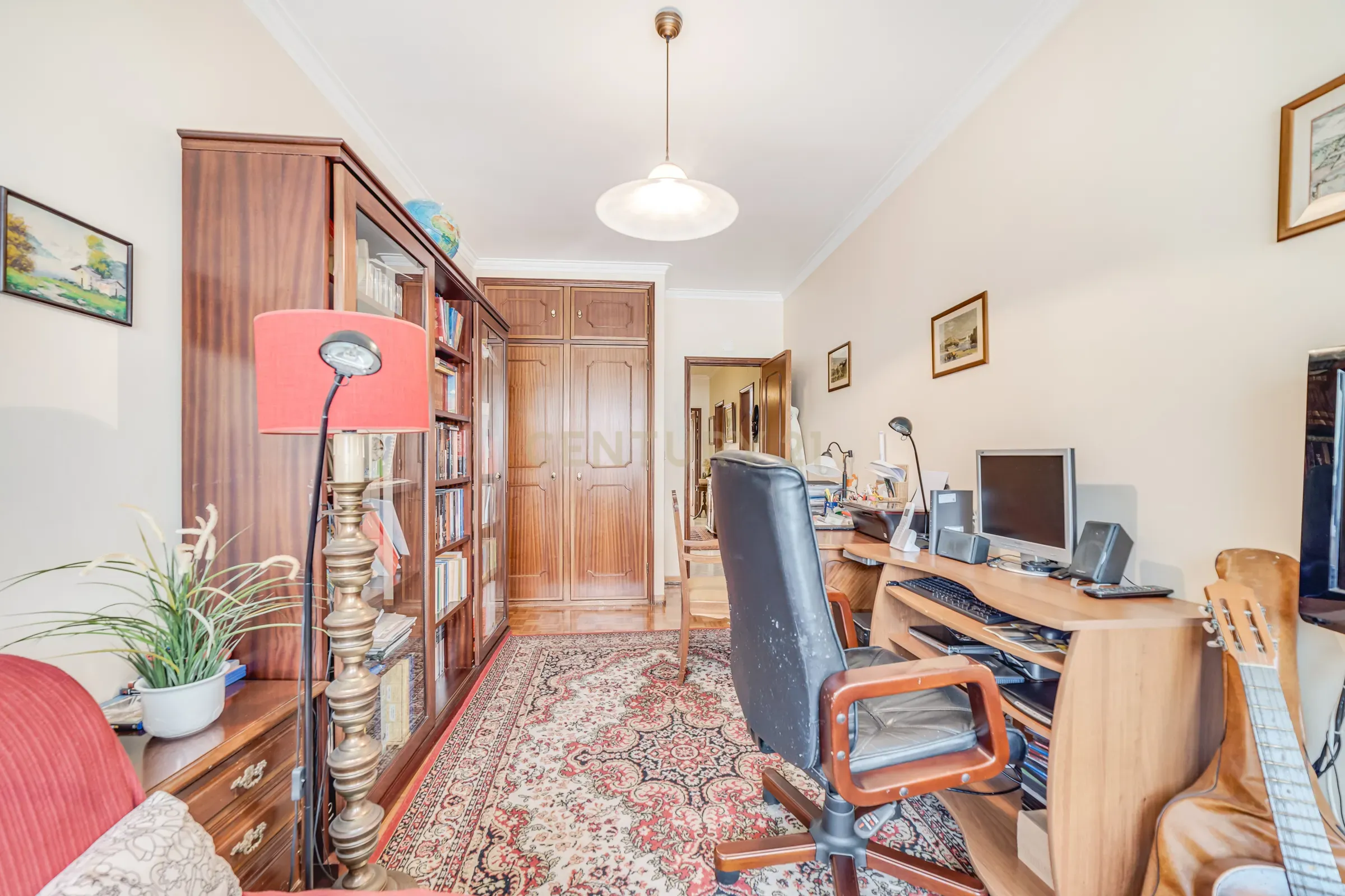 Apartamento T4 Belas - Image 23