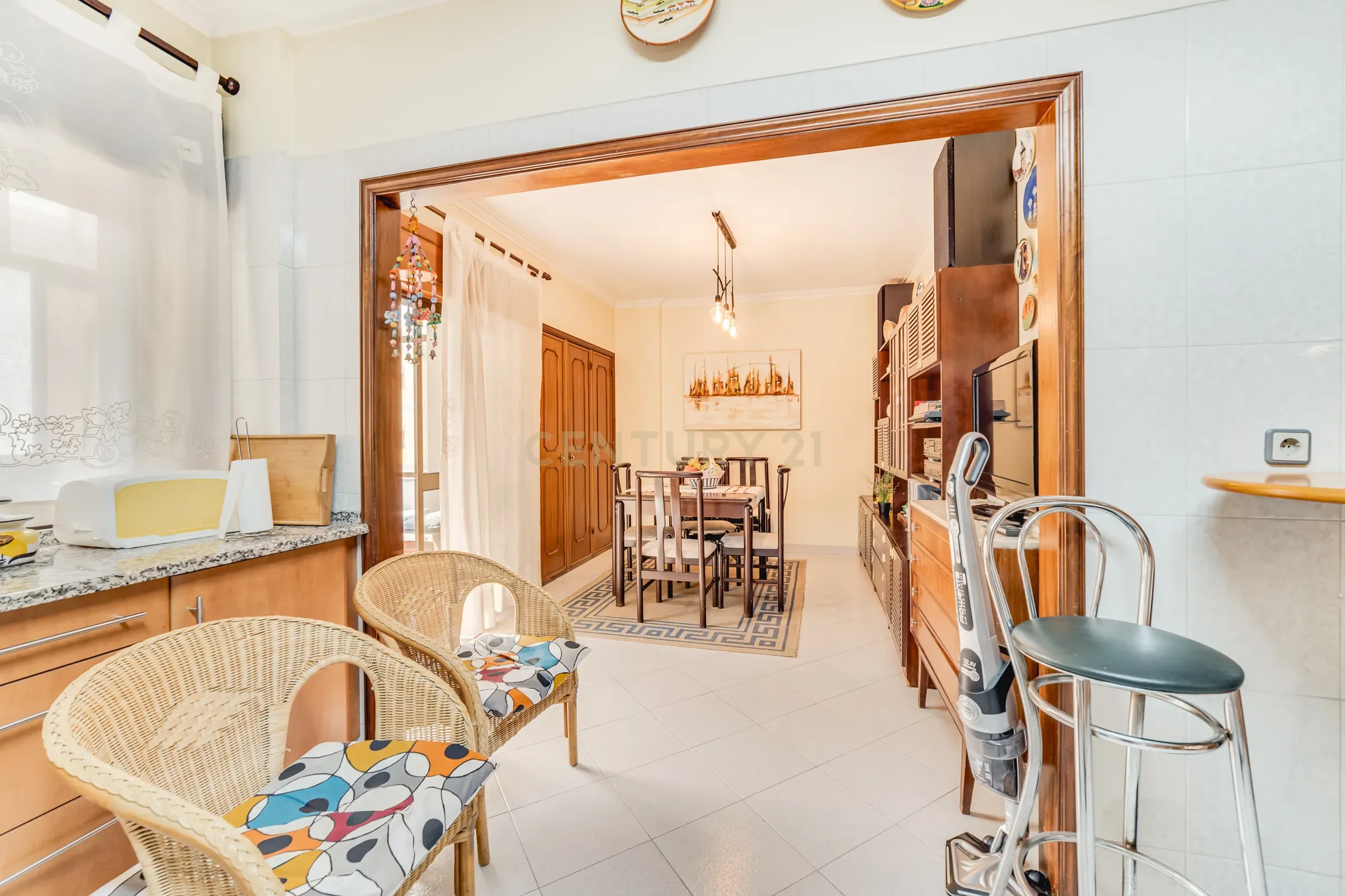 Apartamento T4 Belas - Image 29