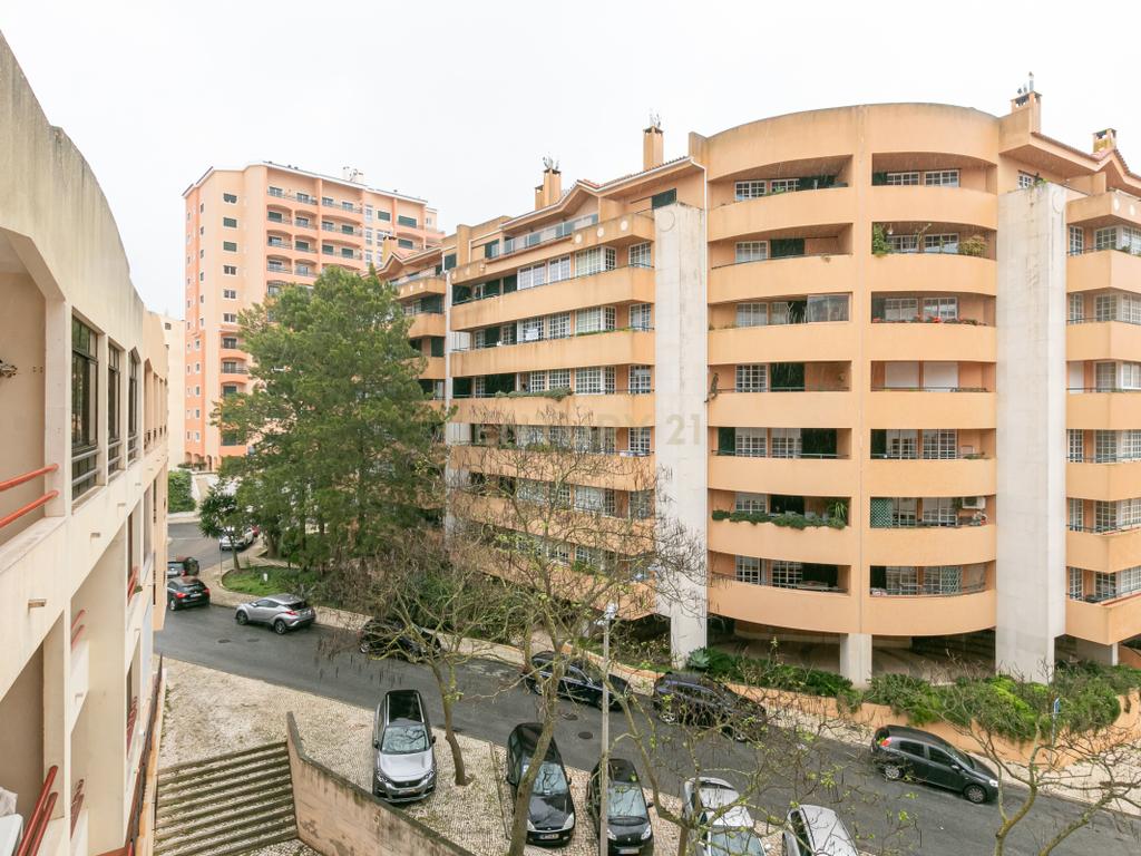 Fantástico Apartamento 4 Assoalhadas (200m2) Alameda da Guia - Cascais - Image 1
